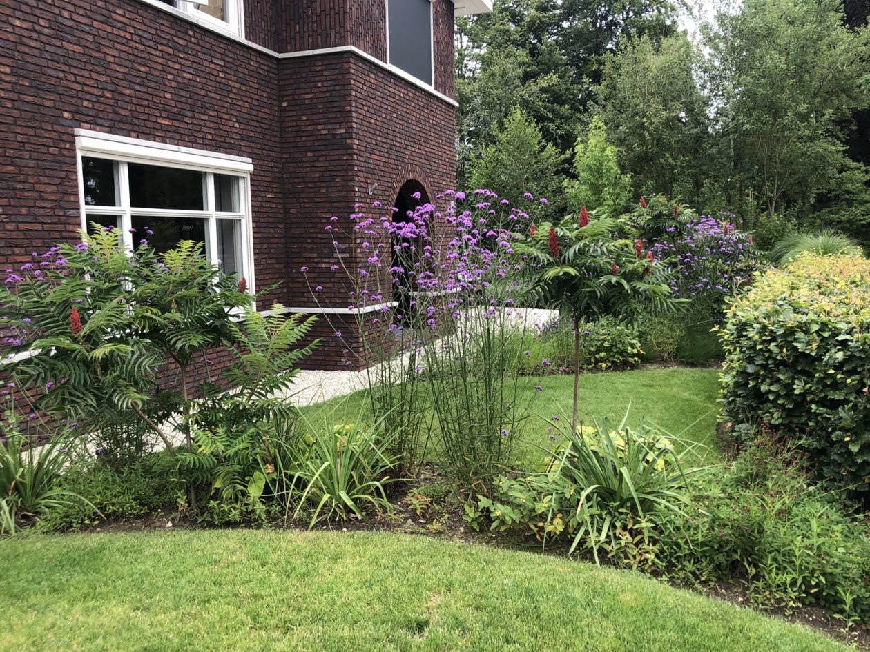 Organische tuin Huis ter Heide Bosman Tuinen